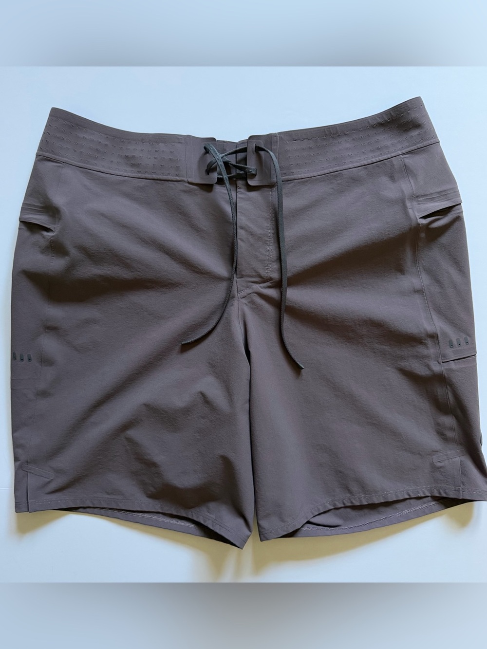Lululemon Current State Board Shorts 9” Size 34 in Shadow Grey